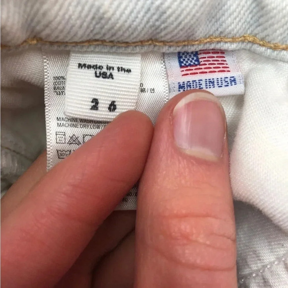 American Apparel High-Waisted Jean Shorts | Light Wash |  Size 26 - Picture 4 of 6